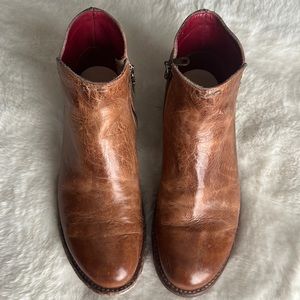 Bed Stu Yurisa booties